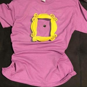 FRIENDS pic frame T-shirt